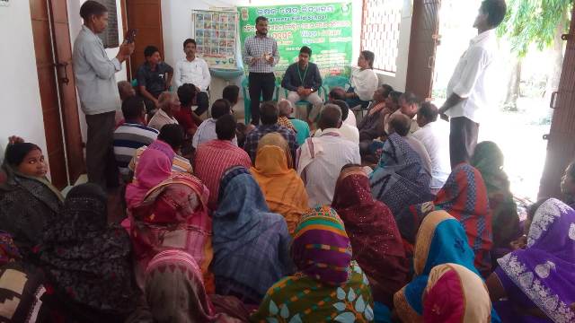 CipmcB's tweet photo. FFS field days by CIPMC, Bhubaneswar #IPM #DPPQS #PMKisan , KHARIF 2022-23 https://t.co/frsDG6pgb0