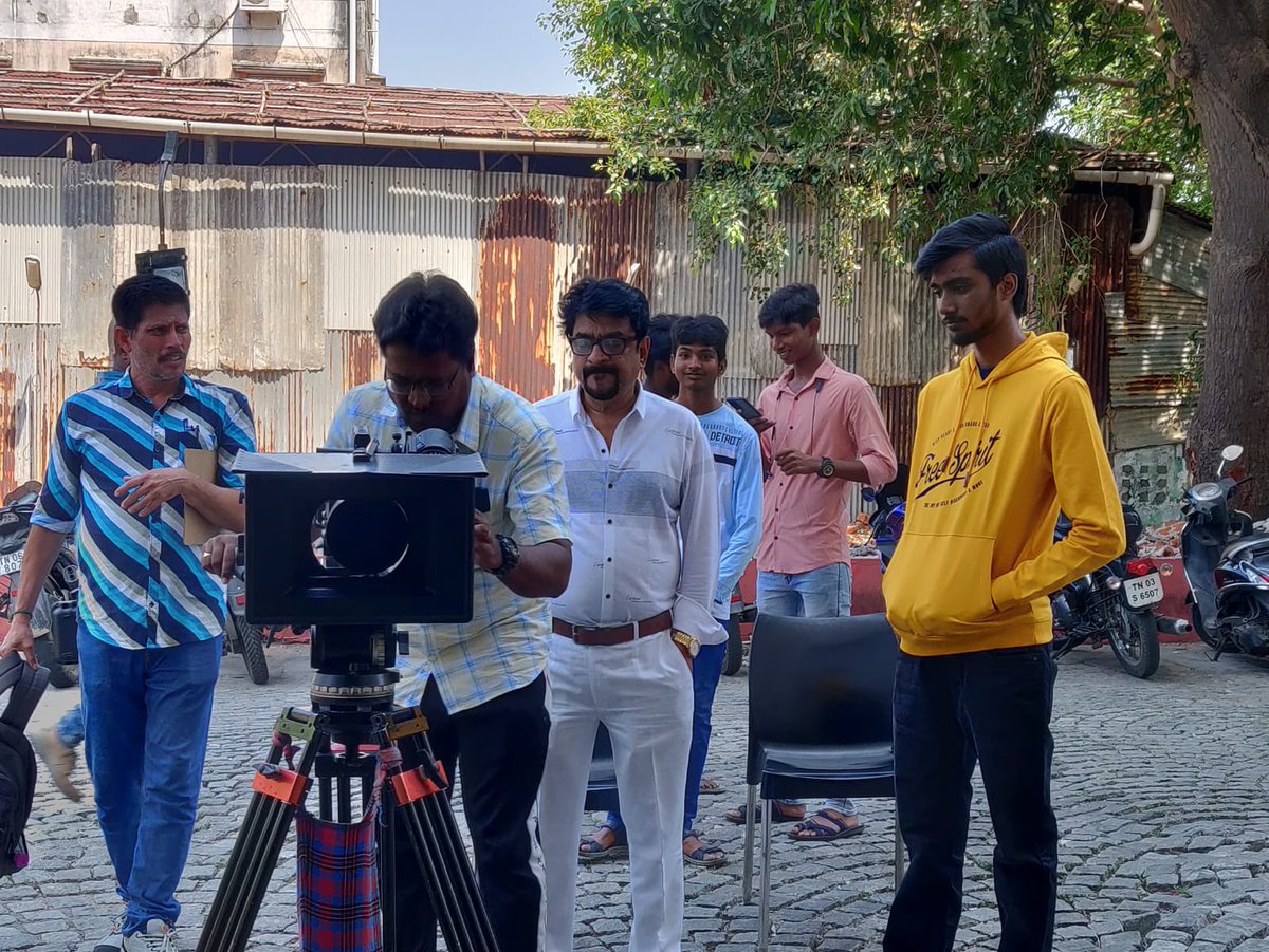 actorakshaye's tweet photo. HERO in the film industry🙏!!! Dreams do come true, NANDRI IRAIVA &amp; Appa 🙏. Feeling very grateful and overwhelmed. Truly blessed to have got an opportunity like this thank you Chinni Jayanth sir without you it wouldn’t have been possible 🥰🙏. 8 years of struggle and hard work. https://t.co/o18foxZZBP