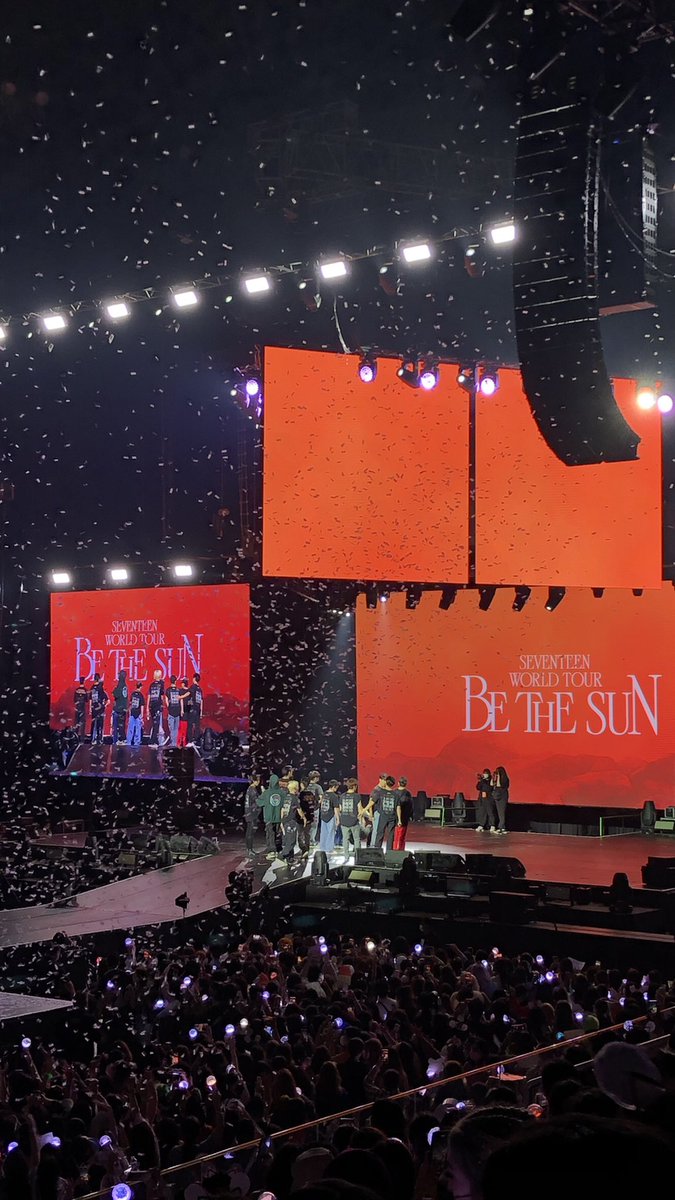 I'm voting for SEVENTEEN #SEVENTEEN <a href="/pledis_17/">세븐틴(SEVENTEEN)</a> in Favorite K-pop Artist Category at the #AMAS