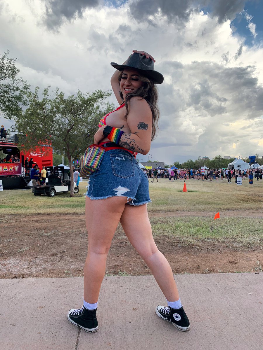222_bribaby's tweet photo. #azpride was memorable, thatβs for sure π³οΈβπ https://t.co/JW2cddebvp