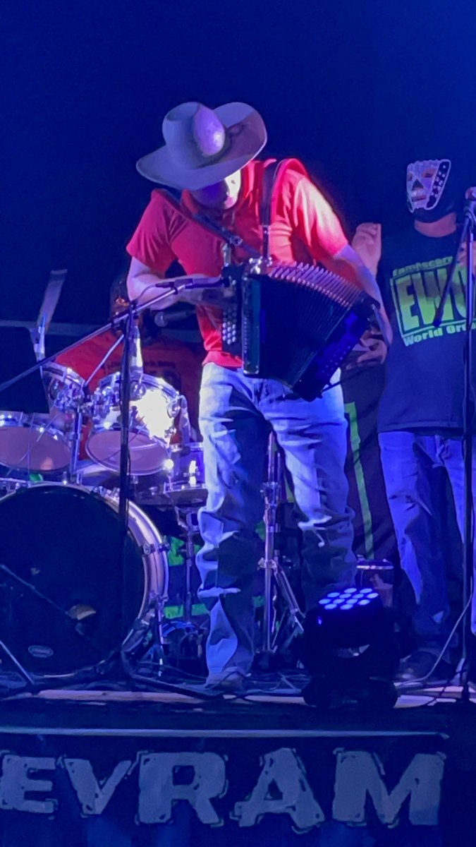 OH YEAH, happy birthday to me 🤟🏽