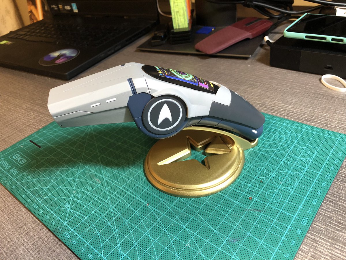GeekToyLove's tweet photo. This special phaser is all done! Very happy with how it turned out and very excited to get it to where it’s going.
#2022Projects #GeekDen #StarTrekProdigy #StarTrek https://t.co/pLcxm6L3pi