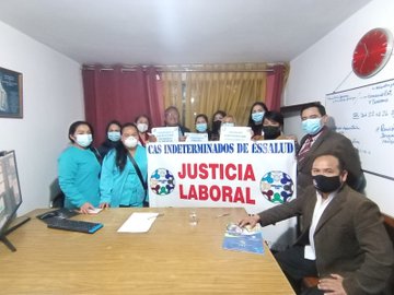 hscyet5's tweet photo. Los profesionales CAS INDETERMINADOS de ESSALUD pedimos congresista @JOSELUNA_G ,cumpla su compromiso en dictaminar los proyectos de Ley ; por nuestra estabilidad laboral y un trabajo digno para todos @sinassc728 #CasNuncaMasEnEssalud https://t.co/YI2Zxr0Fq8