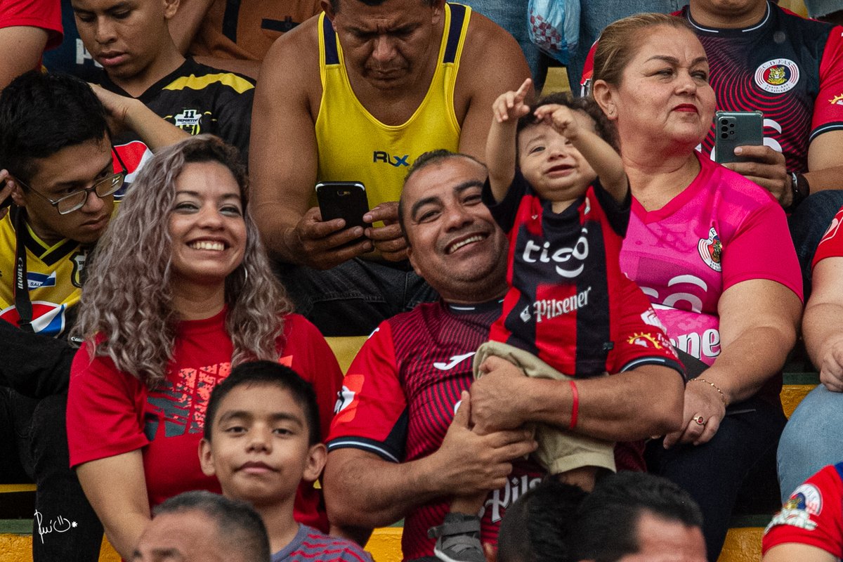 renefas's tweet photo. #POSTALES @11deportivofc 1 - @CDeportivoFAS 1
"Si fue al estadio búsquese"
Si se encuentra Like, RT
#renefas #loqueseasv
https://t.co/KY2gNS9IoL https://t.co/8vMbiADiiZ