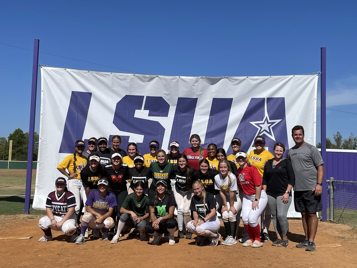 breliephillips's tweet photo. Had a great weekend @LSUASoftball ! ✝️Blessed to receive my 1st (4 Year) offer!! Thanks Coach Burch for an amazing weekend! @ahburch22 @Mojo2024Hughes @countycougarsSB @NCAppeal @ExtraInningSB @IHartFastpitch https://t.co/eIeRdjt17O