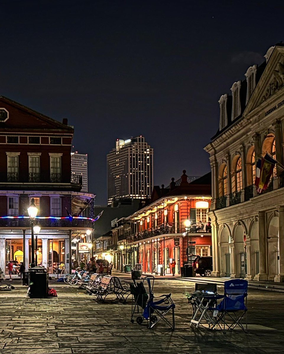 •Concert Spirituel six Caraïbes• me ha traído muchas cosas buenas, y una de ellas es la oportunidad conocer esta emblématic ciudad que es Nueva Orleans!! 🎺🎷🎃  
#soprano #travel  #operasinger #earlymusic #baroquemusic #neworleans