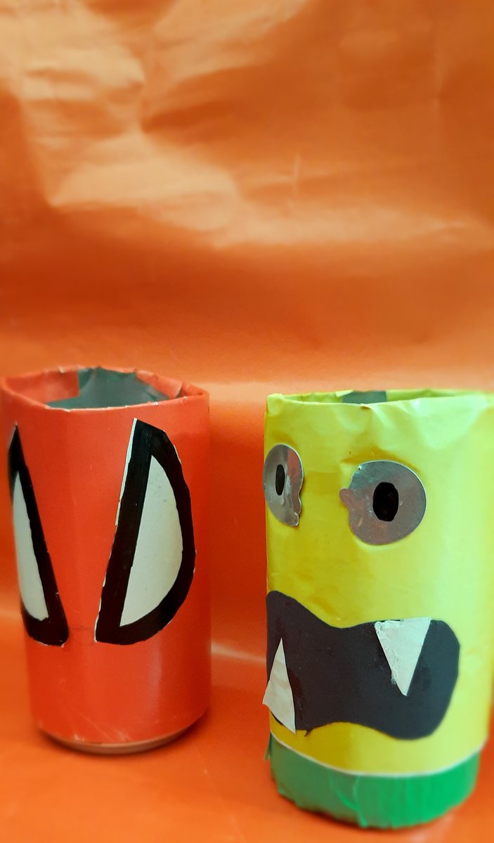 FSharmil's tweet photo. #upcycling year 7 students of #Imanacademy #SriLanka
@JenWilliamsEdu @koentimmers @UmAyyoob https://t.co/zIE8ZphXB7