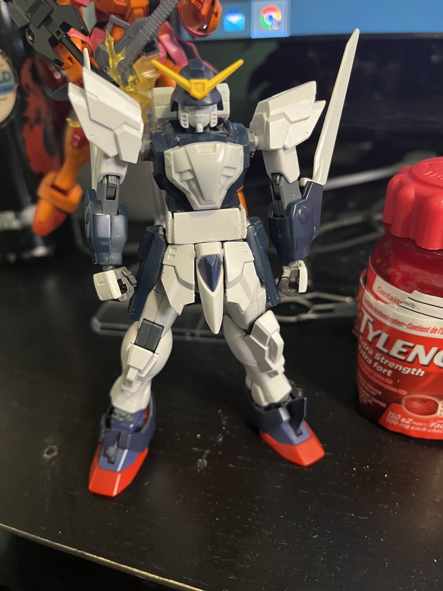 JoerInferno's tweet photo. Built the Gundam Licht Spiegel in reference to my friend on twitch ProCthulhu. Made from an old 90s 144 kit and modded/bashed with other kits! 1 of 2 Posts. #gundamspiegel #ggundam #customkitbash #gundam #robot #mecha #mech #mobilefighterggundam #mobilefighter #gundam #neogermany https://t.co/OlCF3LqBay