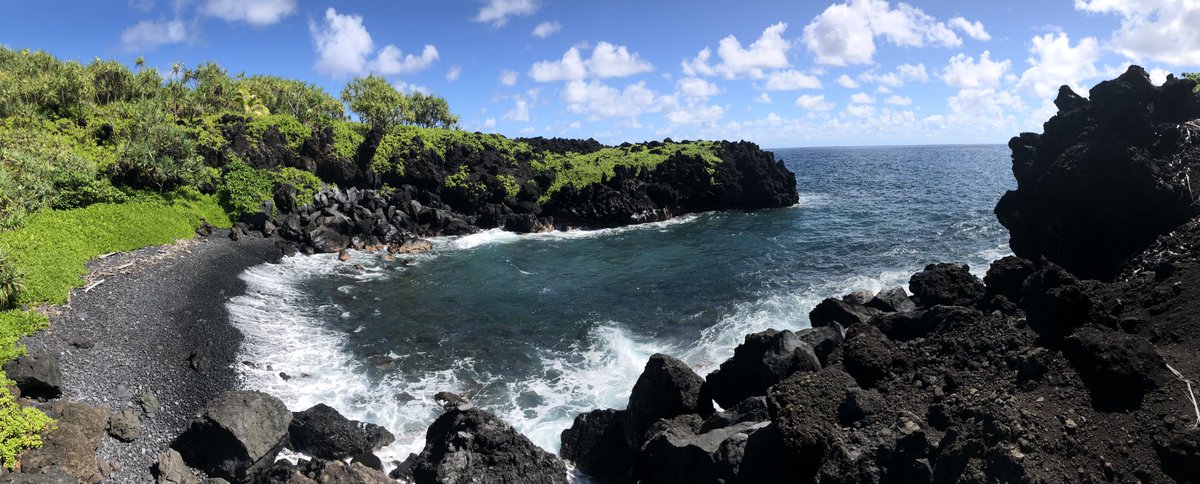 EMDoctorJ's tweet photo. #maui #hana https://t.co/DhL076niGE