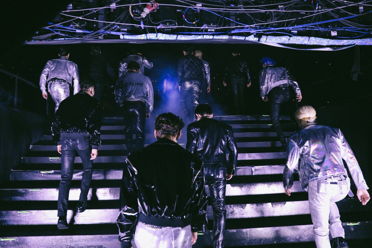 twelve_sk4's tweet photo. I'm voting for SEVENTEEN #SEVENTEEN @pledis_17 in Favorite K-pop Artist Category at the #AMAs https://t.co/MK9tBIaFej