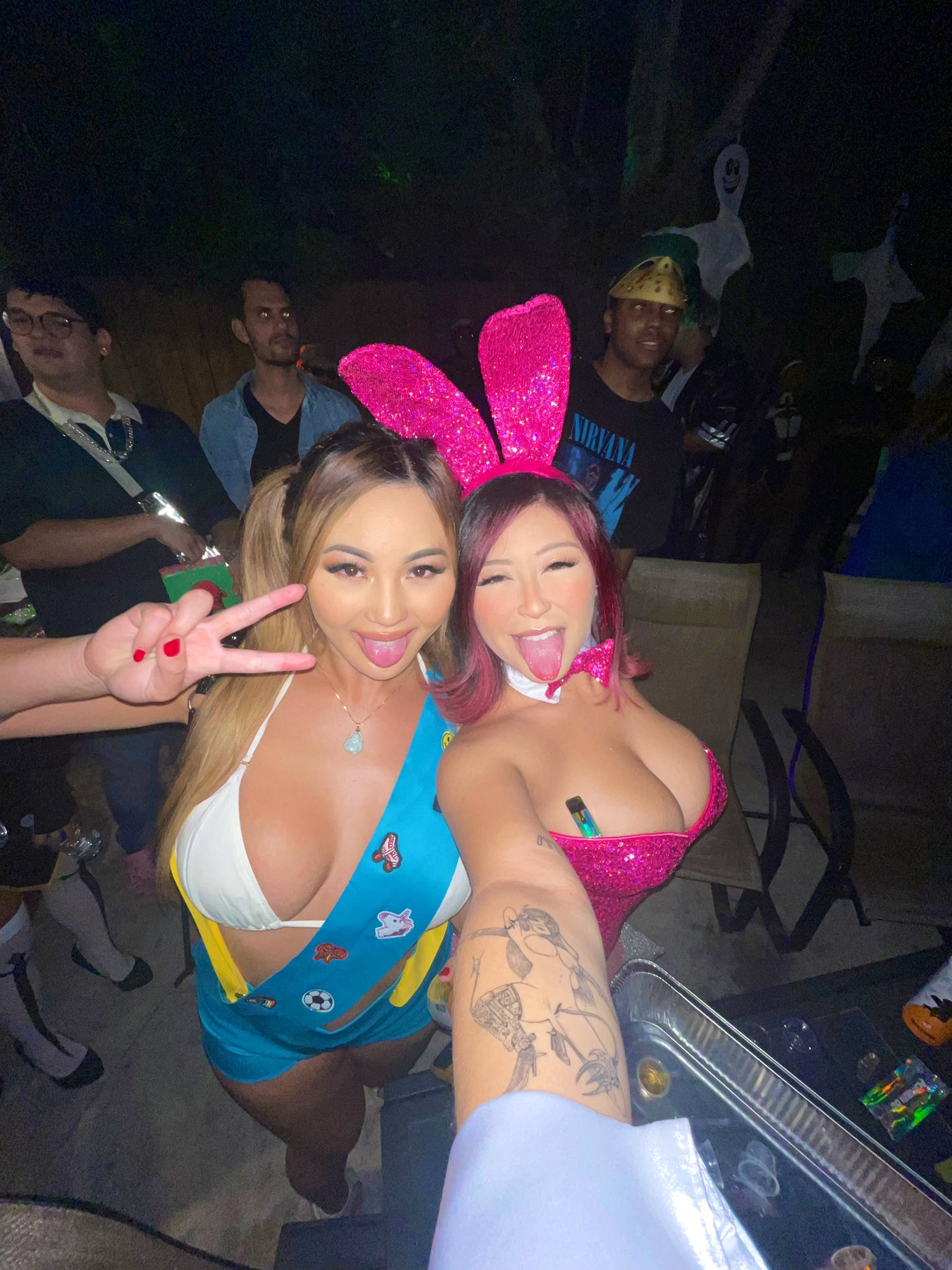 TW Pornstars - 2 pic. Lauren Jasmine. Twitter. Rt if youd cover our faces  in cum >:) muahaha. 3:49 AM - 17 Oct 2022