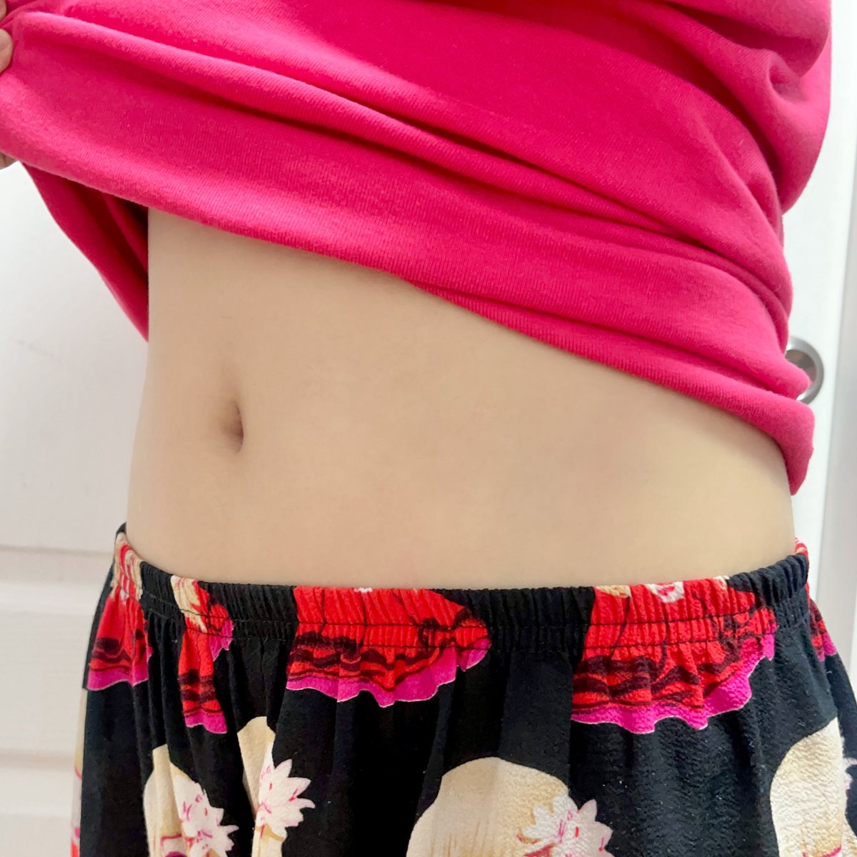 Newkigeegy's tweet photo. สูตร diy ลดน้ำหนักที่จึ้งมากสำหรับเราให้นี่เลย น้อง #ซีไฟเบอร์ส้ม กับนมเปรี้ยว ชงผสมคู่กัน✨ น้องซีไฟเบอร์ส้มคืออร่อยมากกกแม่ เหมือนส้มคั้นเลย ได้วิตามินซี 100% 🍊🍊รู้สึกว่าระบบขับถ่ายดีขึ้นมาก อาการบวมน้ำลดลงเลยค่าา ชอบ! @McPlusthailand #อร่อยถ่ายคล่อง #ของดีบอกต่อ https://t.co/omKGjaxWhz