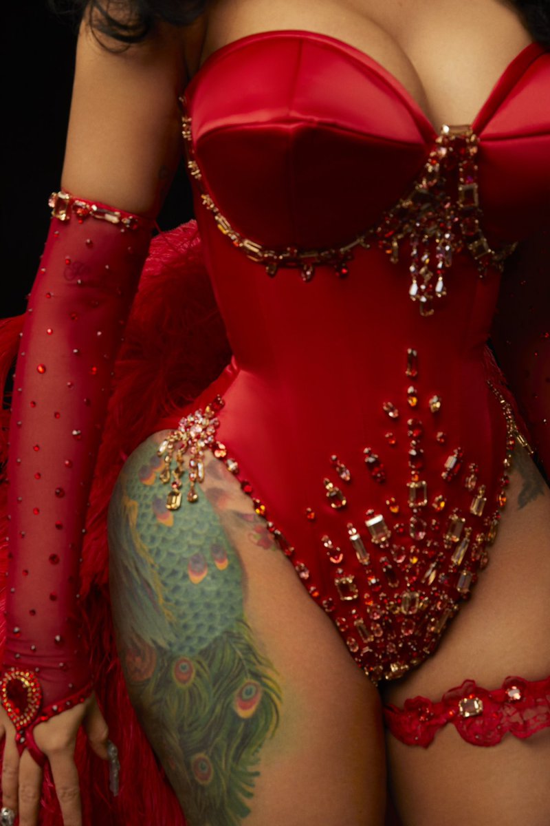 VotingCardiB's tweet photo. 🗳Bardi Gang, reply using the tag:

I’m voting for Cardi B for Favorite Female Hip-Hop Artist at the #AMAs.

• Retweets also count as votes 🔁
• 22 votes per user, per category, per day, per method 📋 https://t.co/LqSgF0MTUc