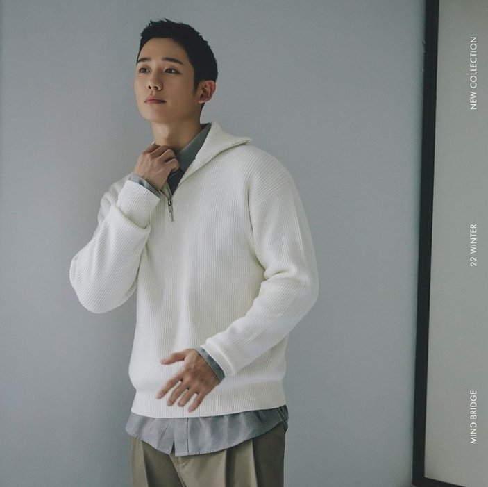 haesoorecords's tweet photo. ๐ธ @.mindbridge_kr instagram update with Jung Hae In
โWINTER STORY 2022 : THINGS THAT LEAD TO CREATIVE EVERY DAYโ
#CreativeNomad #LimitlessChallenge #MindBridge
#JungHaeln #์ ํด์ธ @ActorHaein https://t.co/KUSesdykZ1