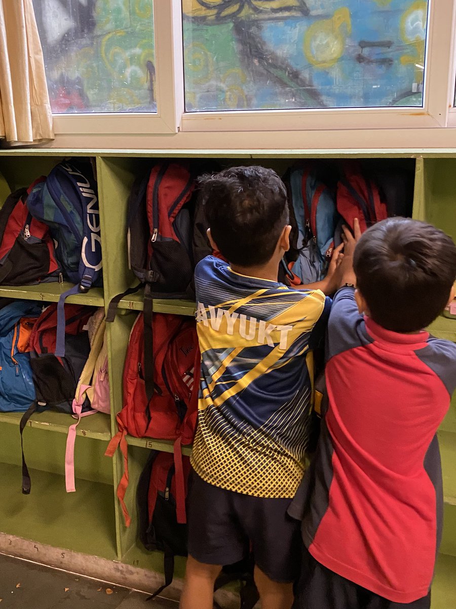 narangsimran39's tweet photo. A sense of responsibility towards the surrounding! Developing the most important learning “Being independent” @MariyamBaxamusa @AswaniNandini @kruti_dholu @FSSurat https://t.co/MrKlEHeZuH