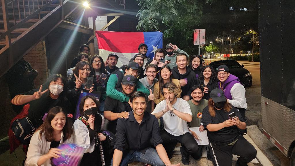 william__munoz's tweet photo. It was a great show. It was a amazing to meet THE GUYS. Here are the pictures from the back door meet up. Brisket and ntr are best combo.  #TrashTasteTour @CDawgVA @GiggukAZ @TheAn1meMan https://t.co/ZL4URbt49V