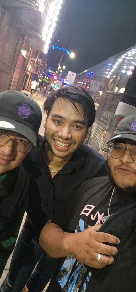william__munoz's tweet photo. It was a great show. It was a amazing to meet THE GUYS. Here are the pictures from the back door meet up. Brisket and ntr are best combo.  #TrashTasteTour @CDawgVA @GiggukAZ @TheAn1meMan https://t.co/ZL4URbt49V