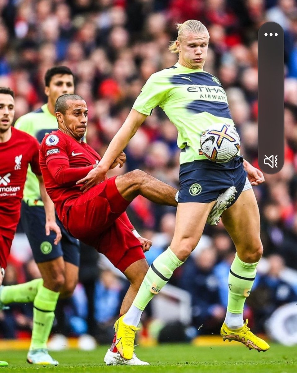 Doctorul2's tweet image. Probabil Thiago si a rupt piciorul.