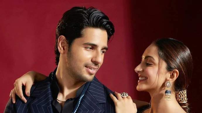 Shadi Junction (@junctionshadi) on Twitter photo 'Shaadi mubaarak ho' Salman Khan teases Sidharth Malhotra amid wedding rumours with Kiara Advani
.
.
#wedding #KiaraAdvani #SidharthMalhotra #BiggBoss16 #CelebrityClicks #TrendingNow #SalmanKhan𓃵 <a href="/KiaraAdvaniFans/">Kiara Advani FC 💖</a> <a href="/KiaraAdvaniFB/">Kiara Advani FC</a> <a href="/KiaraAdvaniFP/">Kiara Advani FP</a> <a href="/Kiara_admirers/">KiaraAdvani Admirers</a> <a href="/SidharthMalhFC/">Sidharth Malhotra FC</a> 'Shaadi mubaarak ho' Salman Khan teases Sidharth Malhotra amid wedding rumours with Kiara Advani
.
.
#wedding #KiaraAdvani #SidharthMalhotra #BiggBoss16 #CelebrityClicks #TrendingNow #SalmanKhan𓃵 <a href="/KiaraAdvaniFans/">Kiara Advani FC 💖</a> <a href="/KiaraAdvaniFB/">Kiara Advani FC</a> <a href="/KiaraAdvaniFP/">Kiara Advani FP</a> <a href="/Kiara_admirers/">KiaraAdvani Admirers</a> <a href="/SidharthMalhFC/">Sidharth Malhotra FC</a>