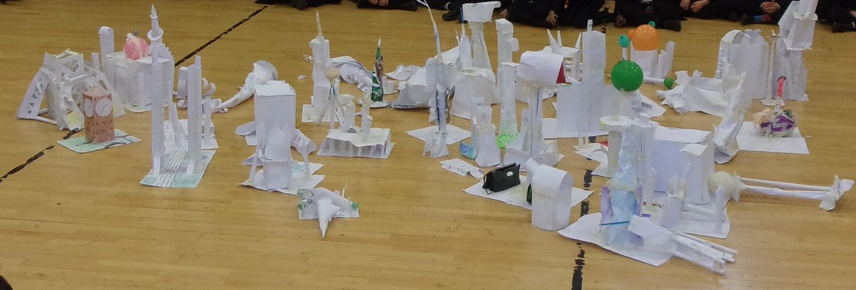 WrennSchool's tweet photo. Last week Year 7 experienced their first Knowlege Connected day exploring Structure! From joining bricks to knitting and making large models of buildings out of paper, they had to Work Hard and Never Give Up #CETStructure #KnowledgeConnected https://t.co/Cix9nIGlYH