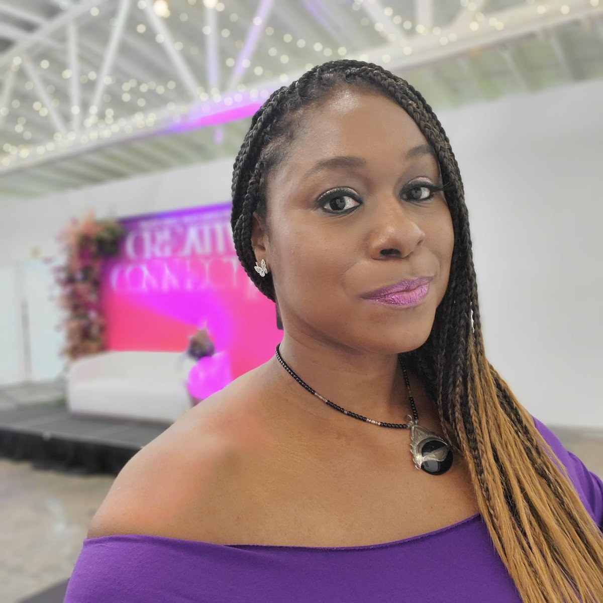 NicoleJButler's tweet photo. I'm very much a comfy-casual-kinda-cute clothing kinda woman, but oh how I enjoy a glam moment!😉
S/o to @BGWW_ for hosting this weekend's #CreativeConnectionRetreat. I leave informed & inspired. I call out #sacredwork when I see it & this is DEFINITELY that. Thank you. 🙏🏿💜 https://t.co/wzjmEeCppY