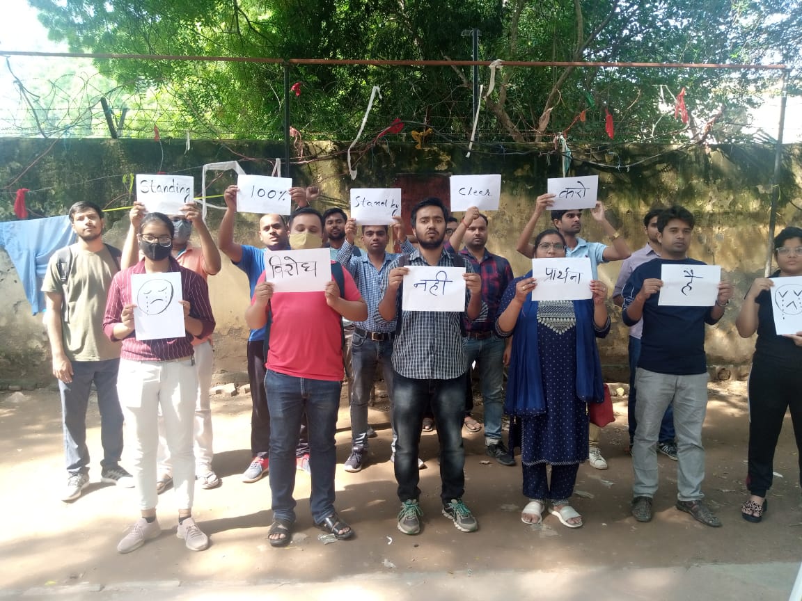 monalraj's tweet photo. #RAILWAY_CLEAR_ALL_WAITING
@AshwiniVaishnaw sir listen the voice of aggrieved candidates,we are suffering from last 3yrs @RailMinIndia standing committee parliamentarians have promised 100%waiting clearance against cen03/2018
Plz don't discriminate us🙏
@narendramodi @JaskaurBJP https://t.co/9qkDffbjcX