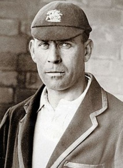 Patsy Hendren was a local hero. Cricketer. Footballer. Porter.

We honour Patsy by naming today's brew after him.

Patsy Porter is strong, robust and reliable. It's the taste of London with a history going back at least 300 years. Patsy would love a pint.