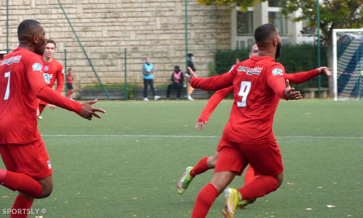 ACParis15's tweet photo. Retour en images sur la soirée d'hier, c'était la folie 🤩
Victoire 2-1 vs @uscl_football ( N2)
Direction le 7ème tour de coupe de France 🔴⚪️

Par notre partenaire :  https://t.co/5bVvuMIYZt https://t.co/hI48Dz1Qo3