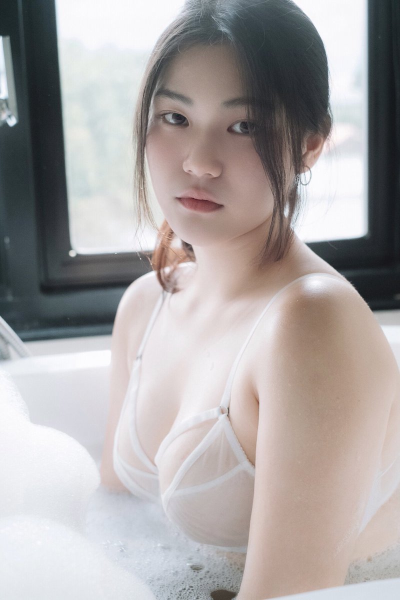lookjeabb13's tweet photo. แช่ทั้งวันได้ป้ะ https://t.co/V5PQKUPxpk https://t.co/p4WiNVGqhJ