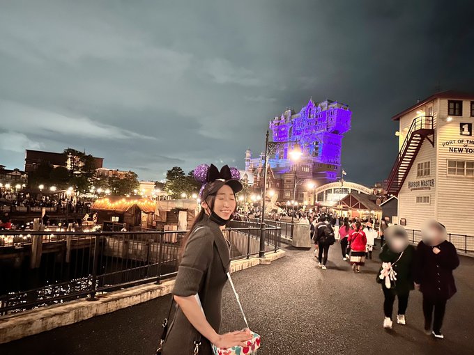 雨降ってきたので早めに離脱～ 楽しかった☺️✨ 1枚目から順番に ・2人でキメて ・あかりんソロ(可愛い) ・私のソロを撮るかめはめ波出しそうなあかりん ・せっかくソロ撮ってもらってるのに顔作り失敗して大笑いする私  相変わらず最後はあまり締まらない2人でした👌🏻✨<a href="/tag/%E5%89%8D%E6%92%AE%E3%81%A3%E3%81%9F%E3%82%84%E3%81%A4"class="tags"><span>#前撮ったやつ</span></a>