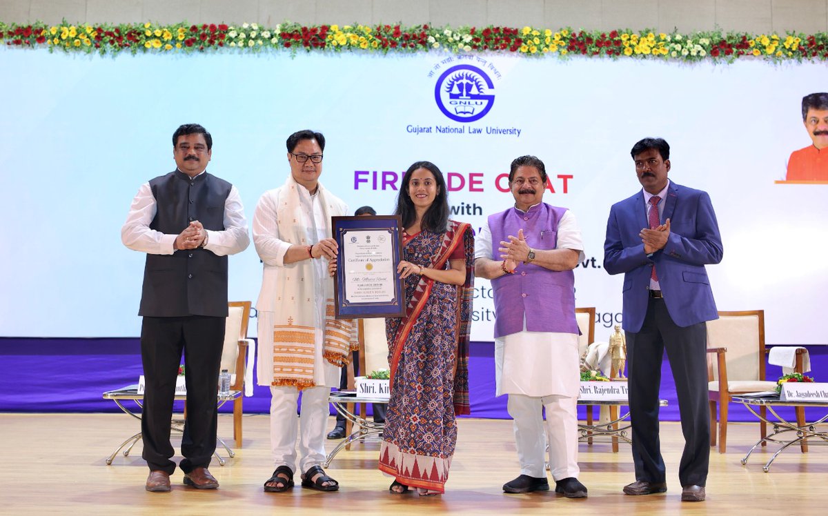 RijijuOffice's tweet photo. Hon'ble Union Minister of Law &amp; Justice Shri @KirenRijiju ji visited the Gujarat National Law University, Gandhinagar, interacted &amp; felicitated Law Alumni who excelled in their field at Gandhinagar, Gujarat. https://t.co/DrTjRMTaxc