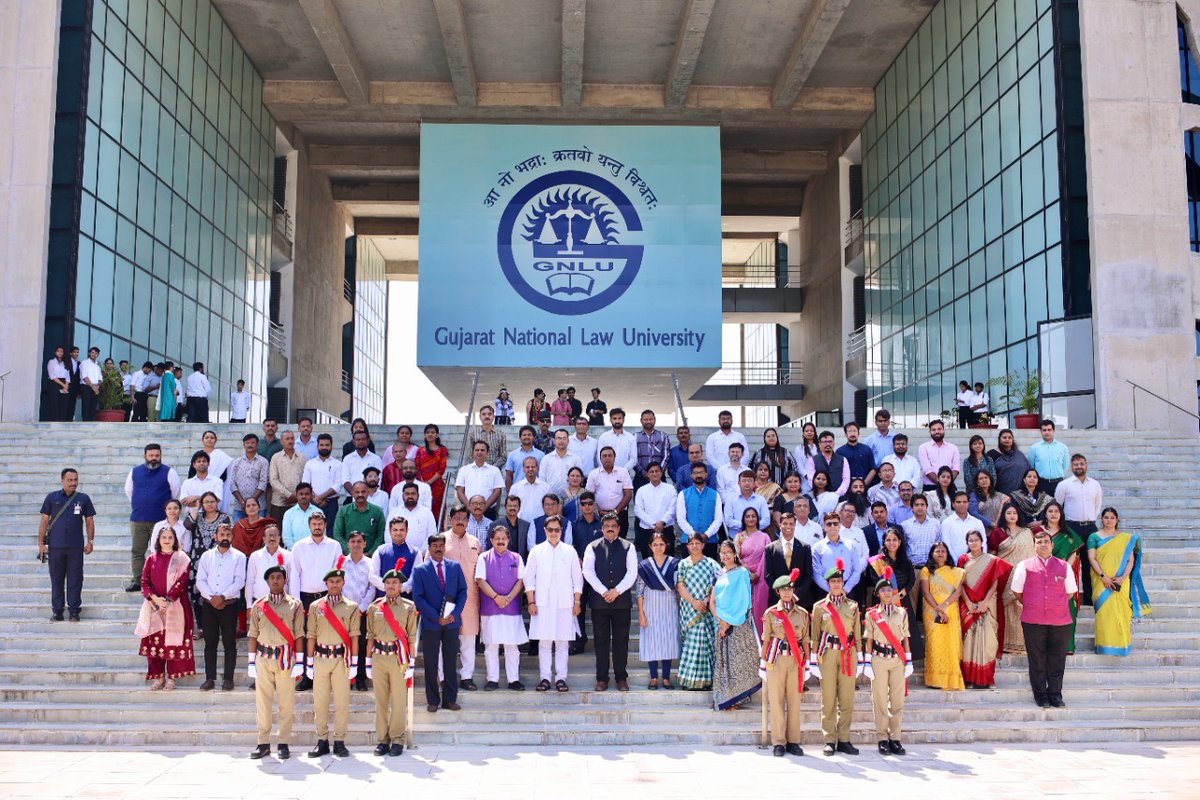 RijijuOffice's tweet photo. Hon'ble Union Minister of Law &amp; Justice Shri @KirenRijiju ji visited the Gujarat National Law University, Gandhinagar, interacted &amp; felicitated Law Alumni who excelled in their field at Gandhinagar, Gujarat. https://t.co/DrTjRMTaxc