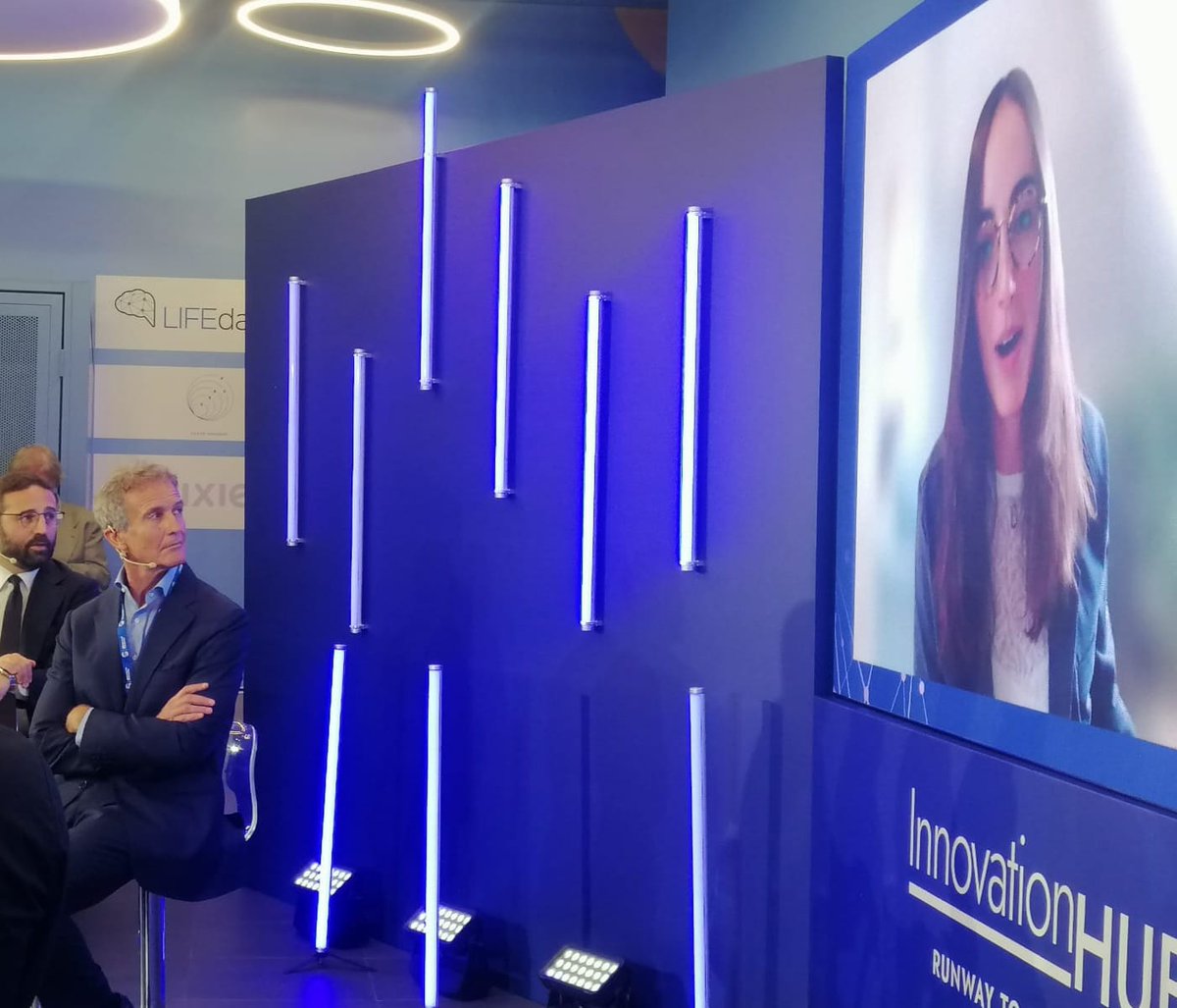 AeroportidiRoma's tweet photo. "Il settore aerospaziale, così come il mondo degli aeroporti, sta diventando decisamente più user friendly e per questo sostengo attivamente il progetto #InnovationHub promosso da ADR." Chiara Piacenza, Scientist, ISS Science & Utilization Planning at @esa
#RunwayToTheFuture https://t.co/VSMviAlloc