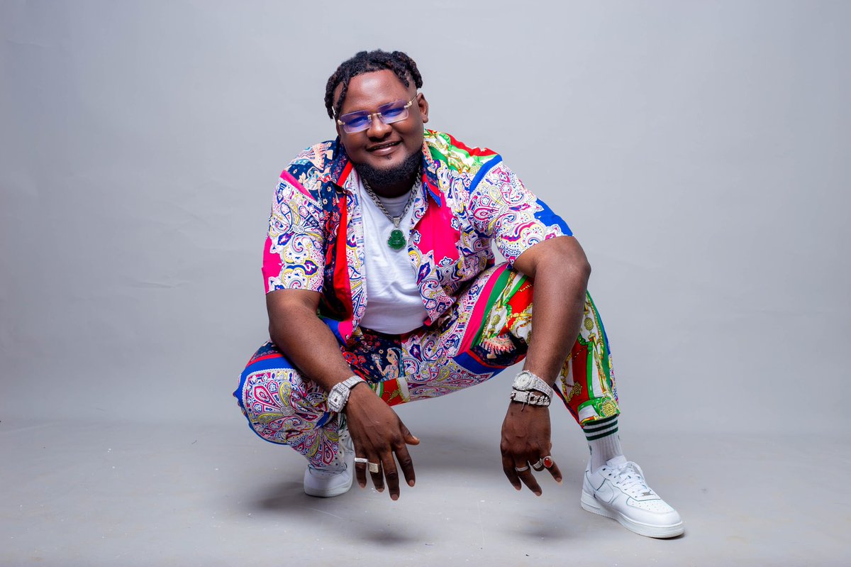 BubaIboss's tweet photo. GOOD MORNING... AND THANK YOU SO MUCH FOR YOUR SUPPORT THIS PAST COUPLE OF YEARS... WE HAVE ACHIEVED AMAZING FITS TOGETHER. *BUT FOR ME, ITS JUST STARTING* ; SOON THE WONDERS ALBUM WILL BE COMING YOUR WAY. I HAVE GIVEN A LOT IN MAKING IT. AND I CAN ONLY HOPE THAT YOU WILL LOVE IT https://t.co/0g1XVzfenE
