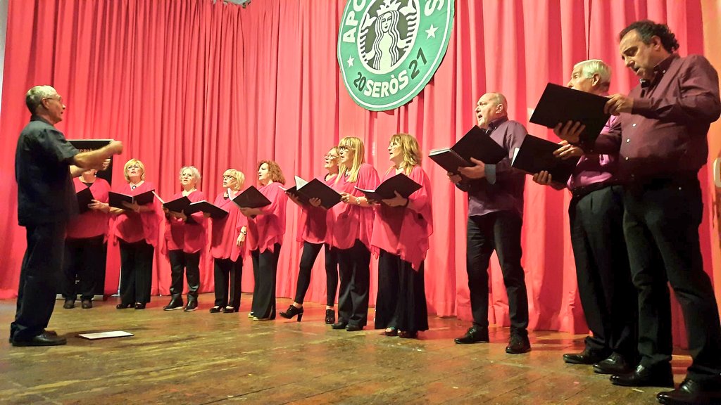 SegriaCultura's tweet photo. 🎶 Magnífic concert i cant comú d'homenatge al Cançoner Popular de Catalunya en el seu centenari a càrrec de les corals Petit Cor Cantàtor, Coral La Lira i El Roser, ahir a #Seròs.
🤗 Gràcies a tothom que fa possible el XVI #SegriaCorals!
#Segrià #TerraDePonent #TerraDeCultura https://t.co/xp0MWw7fQp
