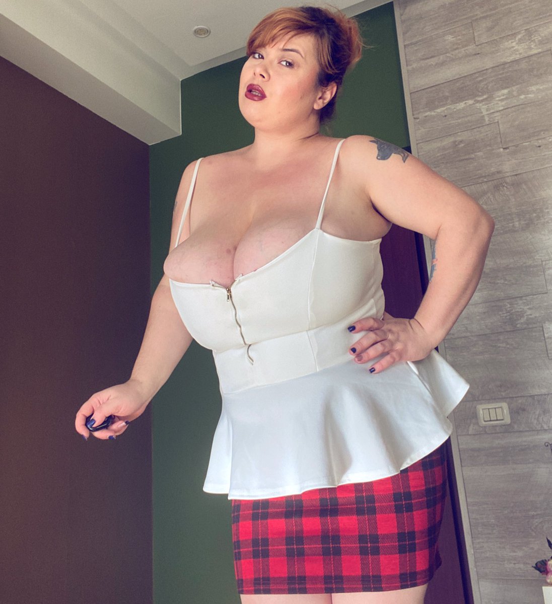 I wish you a bright week!