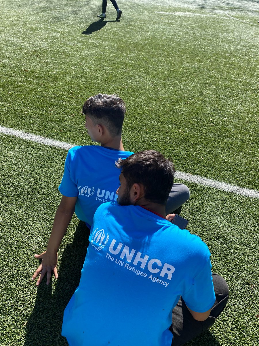 Отборът на <a href="/BulgariaUNHCR/">UNHCR Bulgaria</a>  в ежегодния футболен турнир, организиран от <a href="/UNA_Bulgaria/">UN Association Bulgaria</a> 
Спортът може да промени един човешки живот. Бежанците са повече от "една история". Те са атлети, футболисти, съотборници и трябва да могат да сбъдват мечтите си на терена.
#CheerForRefugees
