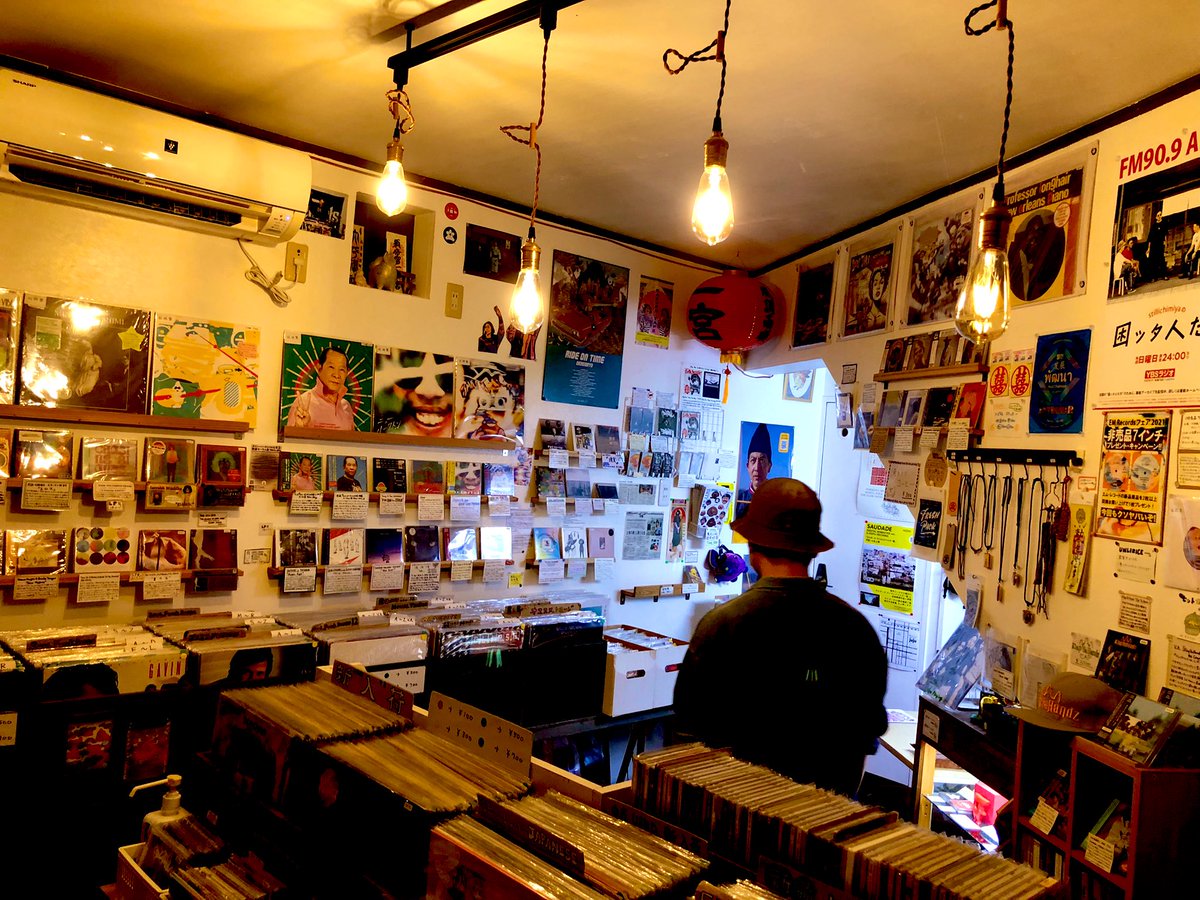 100kibou's tweet image. #大平

山梨市駅降りてすぐのお店。

穏やかな店主さんと素敵な音の世界。
コーヒー☕️300円
つい長居したくなるお店。

#映画
#チラシ設置
ありがとうございます‼︎