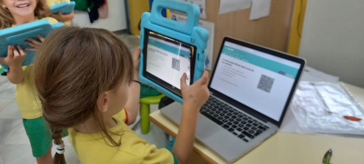 InfantNatzEsplu's tweet photo. Respectant el ritme d'aprenentatge de cada alumne #P5fixis #ciberemat https://t.co/5iNNpgtCIX