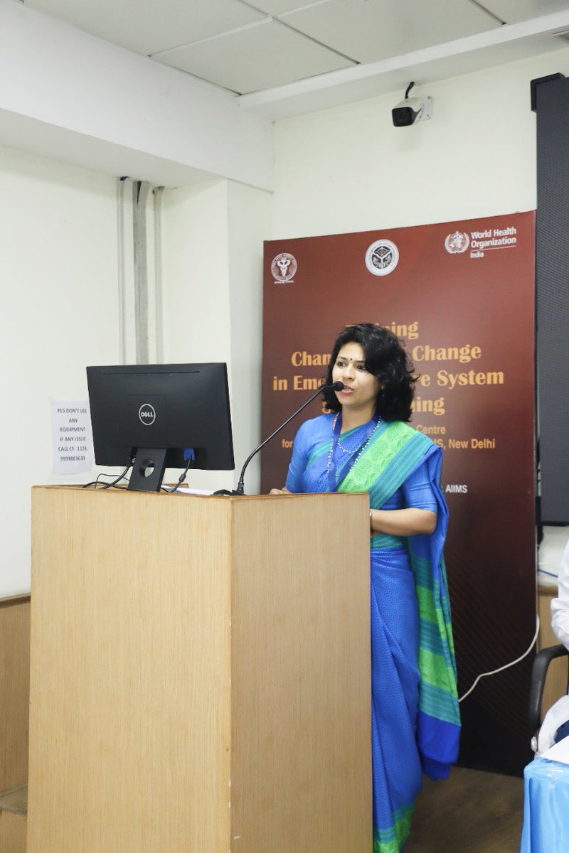 DurgaShaktiIAS's tweet photo. GOLDEN HOUR is 1st ONE hour for accident victim; it makes difference between life &amp; death. On World Trauma Day today, under Hon'ble CM @myogiadityanath, @MeUPGovt has taken a big leap in providing critical care and saving lives with support from partners @WHO &amp; @aiims_newdelhi https://t.co/gbW3Acfbkr
