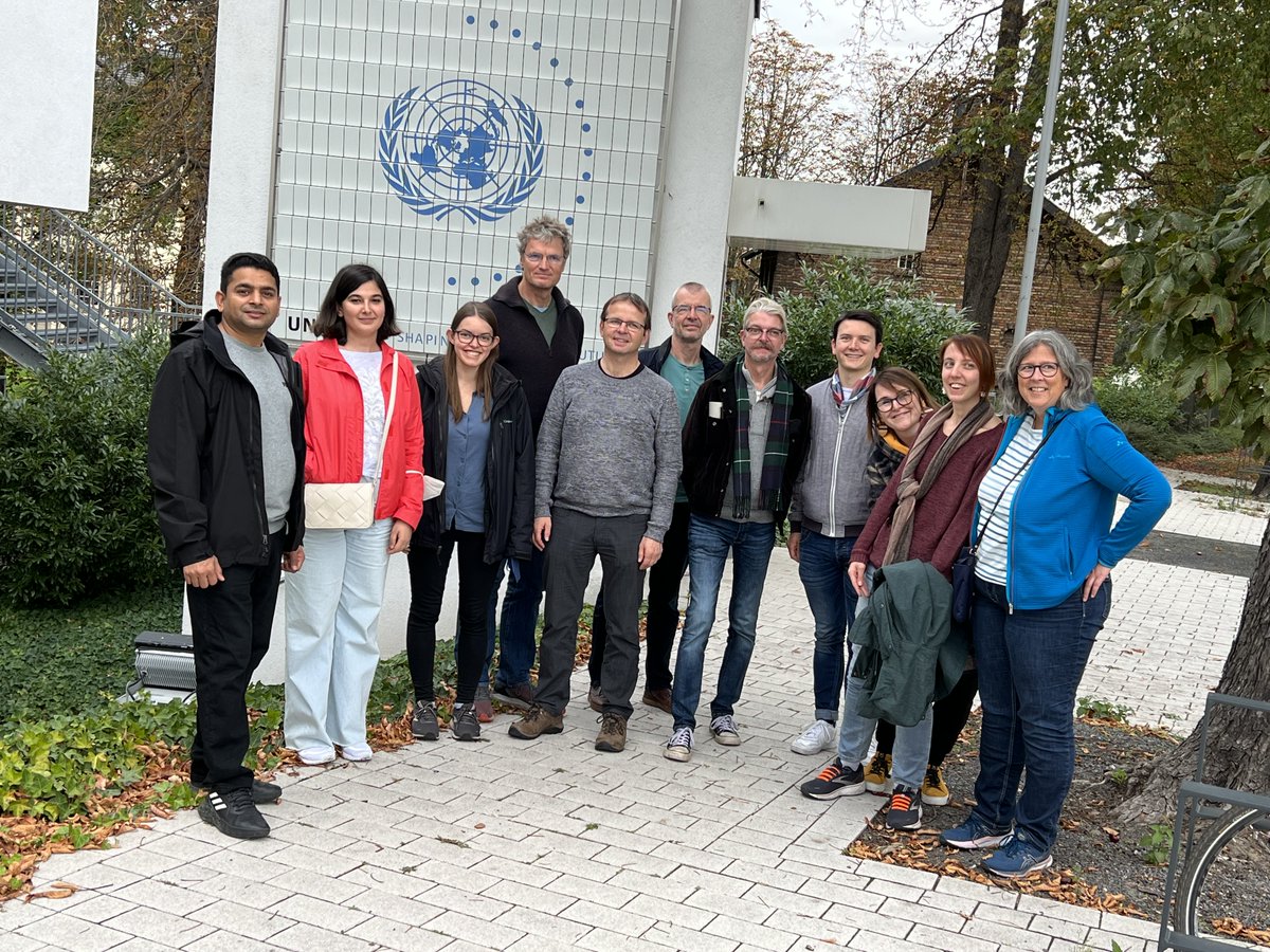GROCE79N's tweet photo. Lots of exciting results about the Greenland system have emerged from our GROCE community in the last year(s)! How to synthesise them all and push our understanding of changes to the Greenland ice even further? 

This was our focus last week, at our yearly status seminar in Bonn! https://t.co/DiDlF8L174