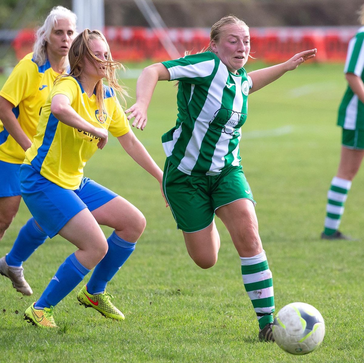 Thank you to <a href="/nowayjeff/">ÑoWäyJêff 🍕🍔🍟🥤⚽️</a> who is sponsoring <a href="/mikki_collins/">Mikki Collins</a> for this season. Thank you Jeff for supporting <a href="/ChiCityWomenFC/">Chichester City Women FC</a> 💚🤍

#upthechi 🟢⚪️