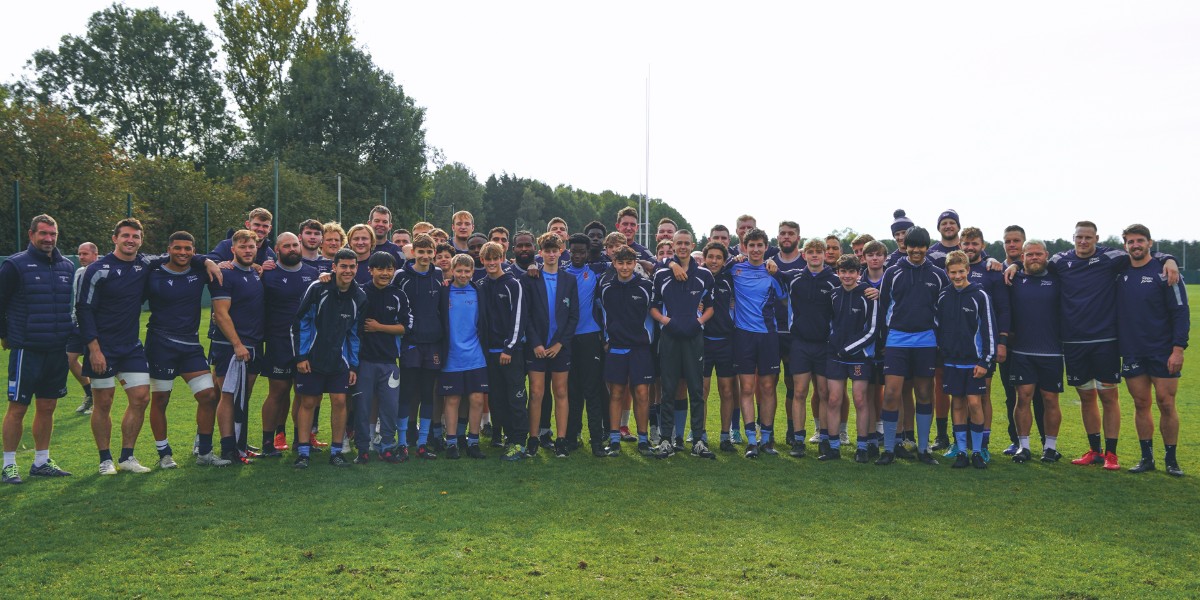 𝗜𝗡𝗦𝗣𝗜𝗥𝗜𝗡𝗚 𝗧𝗛𝗘 𝗡𝗘𝗫𝗧 𝗚𝗘𝗡 👊

It was great to welcome <a href="/mgs_1515/">Manchester Grammar School</a> to Carrington last week, to meet the lads and get an insight into what it's like to be Shark 🥵

#MoreThanJustARugbyClub