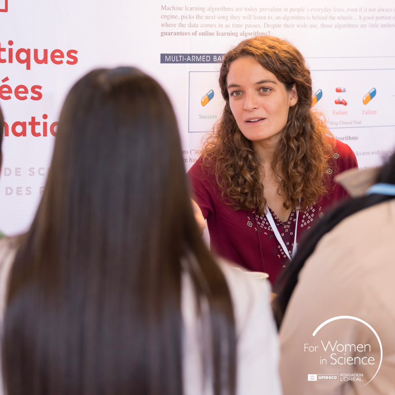 4womeninscience's tweet photo. Avec notre programme #ForGirlsInScience, nous cherchons à inspirer la prochaine génération de scientifiques et de chercheuses 👩‍🔬

Une partie des lycéen.nes du programme ont pu échanger et parler carrières scientifiques avec nos Jeunes Talents au @LeCnam mercredi dernier 👇