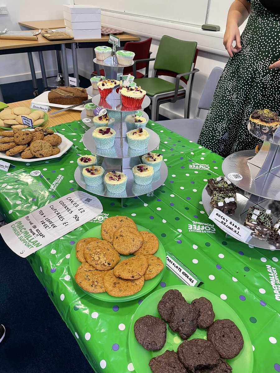 Holly McPhillips tweet media