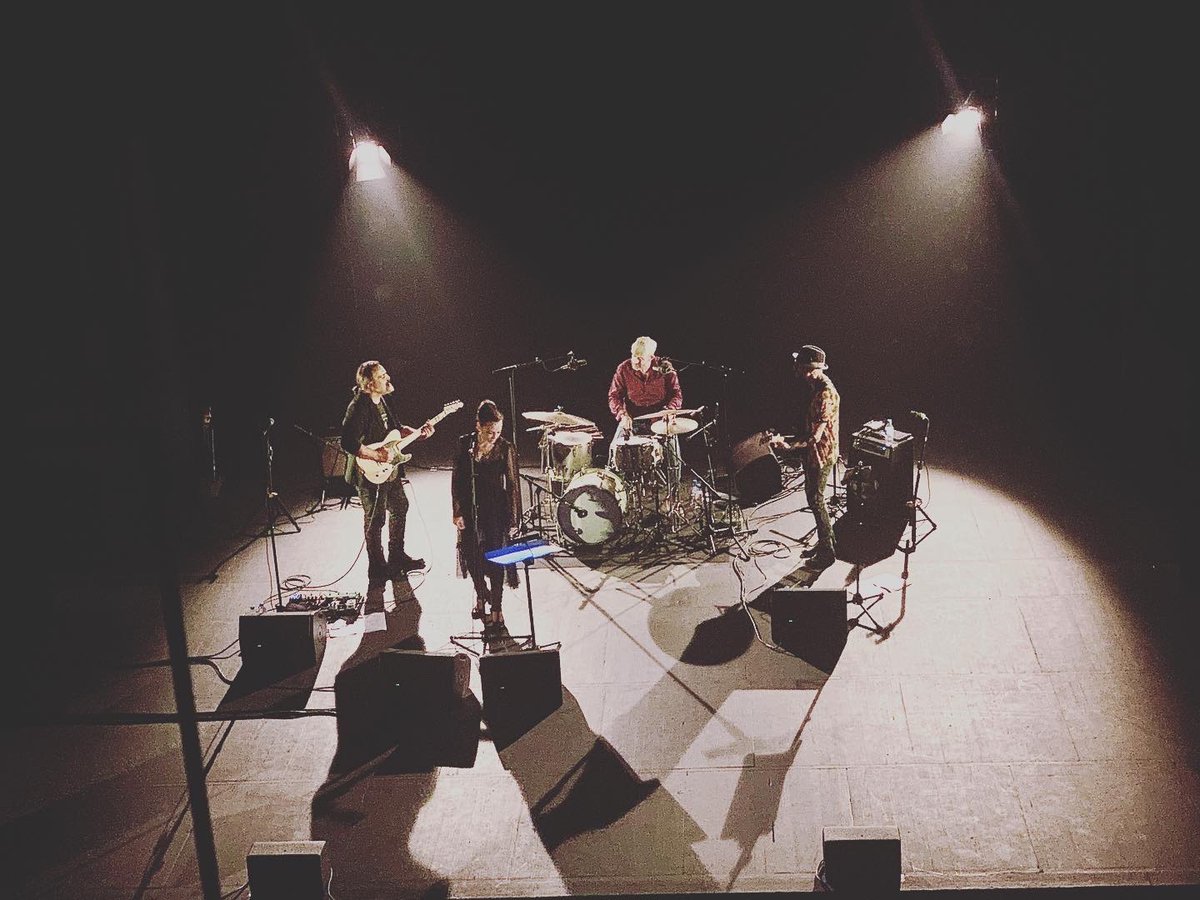 jgpguitar's tweet photo. Gracias al público que vino ayer al concierto, gracias al festival @villanosdeljazz y todo el equipo técnico y de sala por hacerlo posible. Pero sobretodo gracias a la música que nos cura y que nos une, que nos hace enfrentarnos a los miedos y nos obliga a estar vivos. ¡Gracias! https://t.co/SP76MqU9MR
