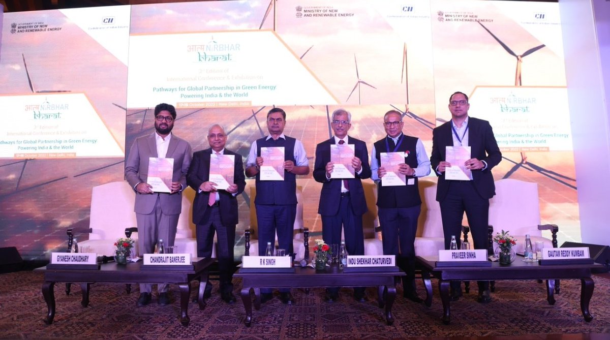 TUCC_Official's tweet photo. RT FollowCII: Shri @RajKSinghIndia, Hon. Minister of @MinOfPower  and @mnreindia unveiled the #CIIReport on “Pathways for Global Partnership in #GreenEnergy: Powering Aatmanirbhar Bharat &amp; the World” at #3rdAatmanirbharBharatRE. @CIIEnergy @OfficeOfRKSin… https://t.co/KpFnNAdJd5
