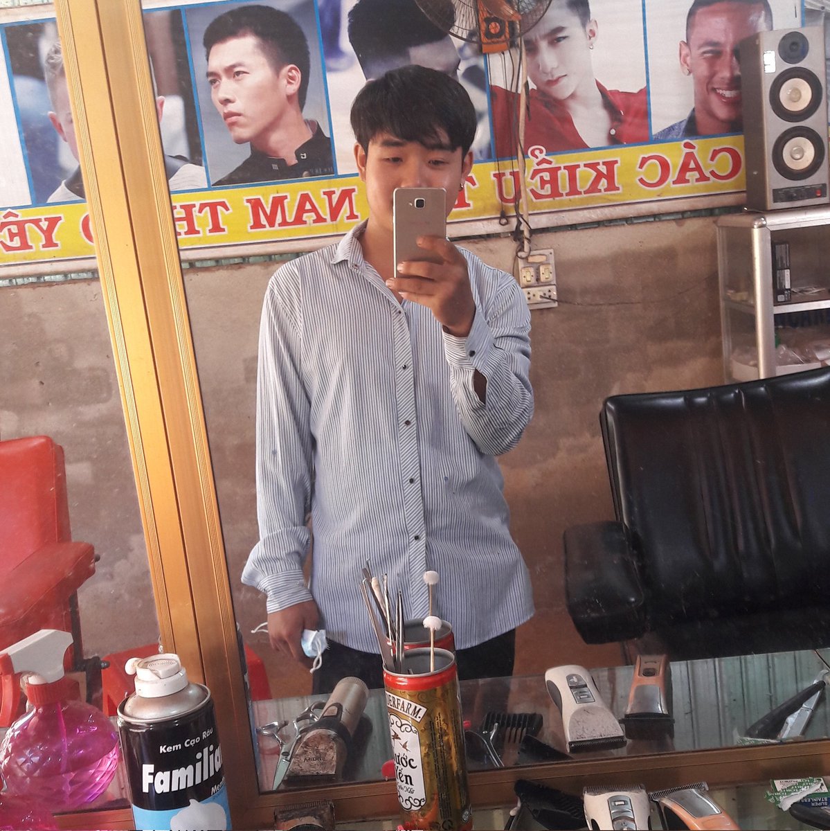 vansy08092002's tweet photo. Đêm đến cô đơn quá 
Tạo mối quan hệ lâu dài đuy mấy chị ơi 😁 https://t.co/4DTw9G9vO7