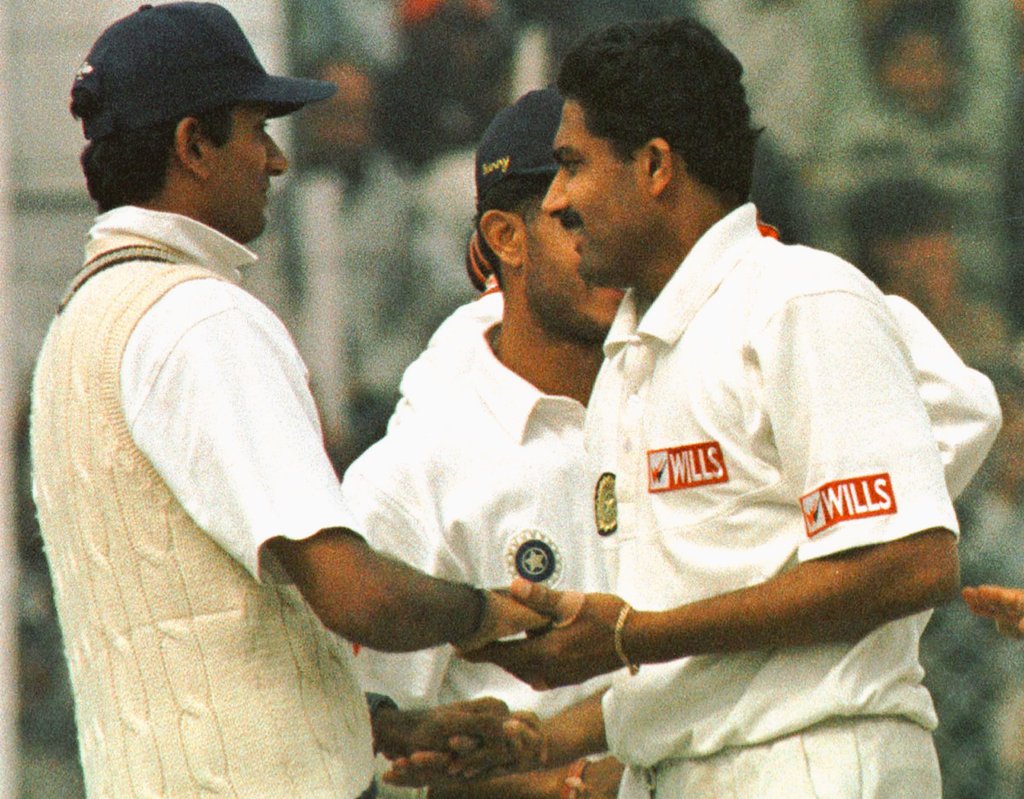 Many more happy returns of the day to a true giant of the game and one of India's biggest match winner @anilkumble1074 . May grace be upon you.