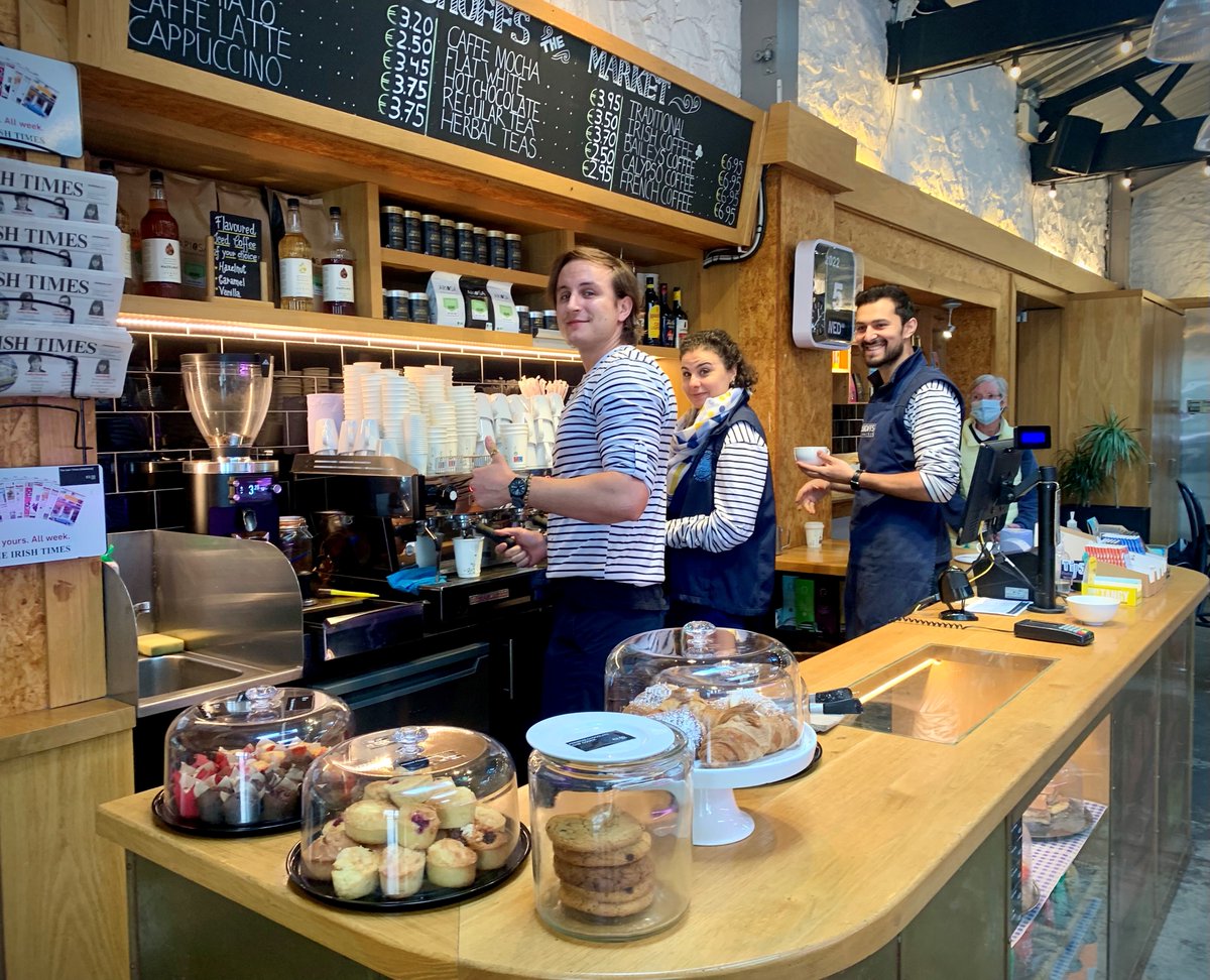 BeshoffsofHowth's tweet image. Get your  Monday fix from this Happy bunch ! 

#Howth #Dublin #Beshoffs #Coffeelover #Coffeemorning #HappyMonday